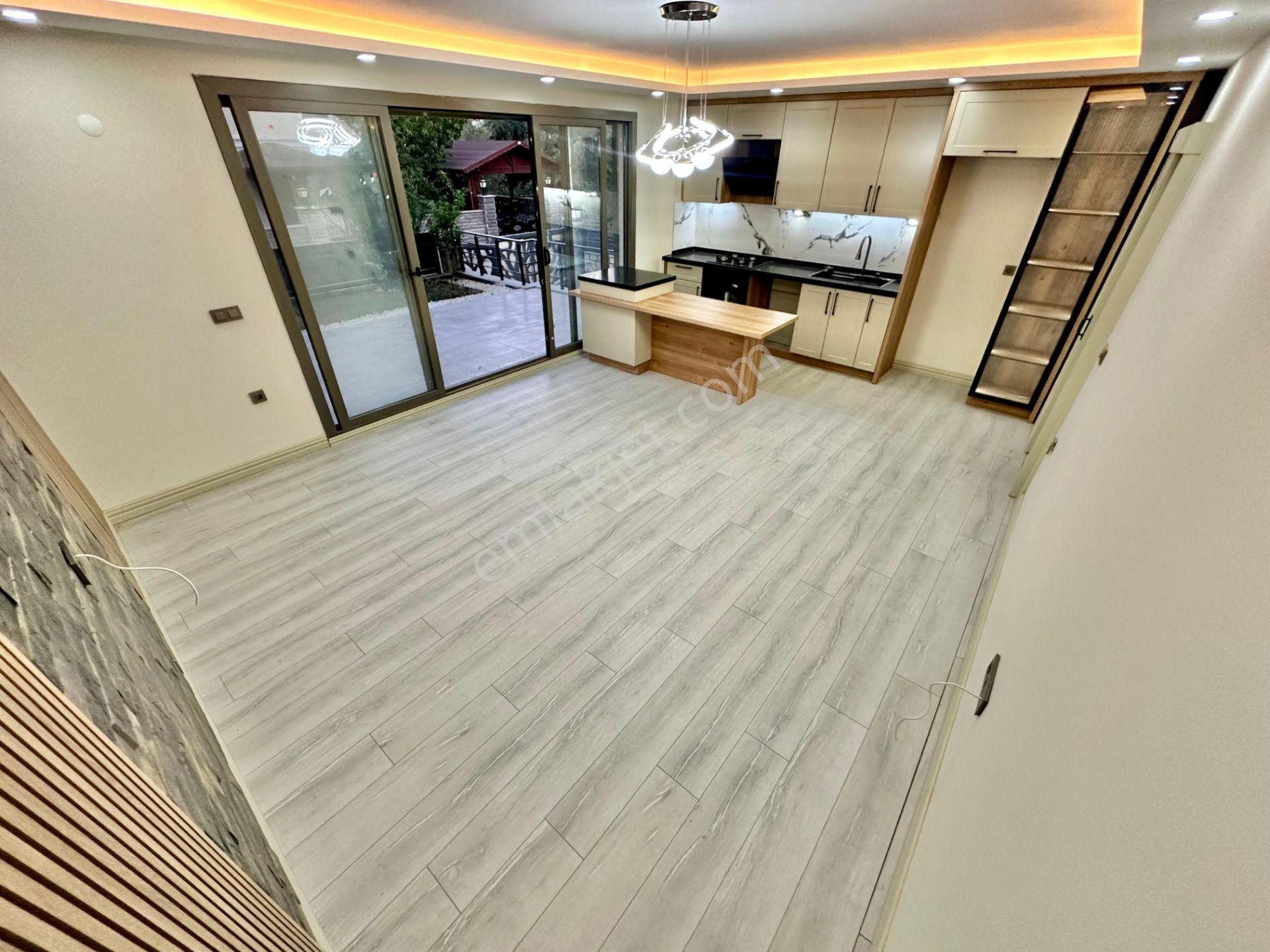 ✨akçay Ay Emlaktan✨narlı'da Yolun Altında Deniz Ve Dağ Çift Mutfak Manzaralı Teraslı 5+1 Lüks Villa - Görsel 10