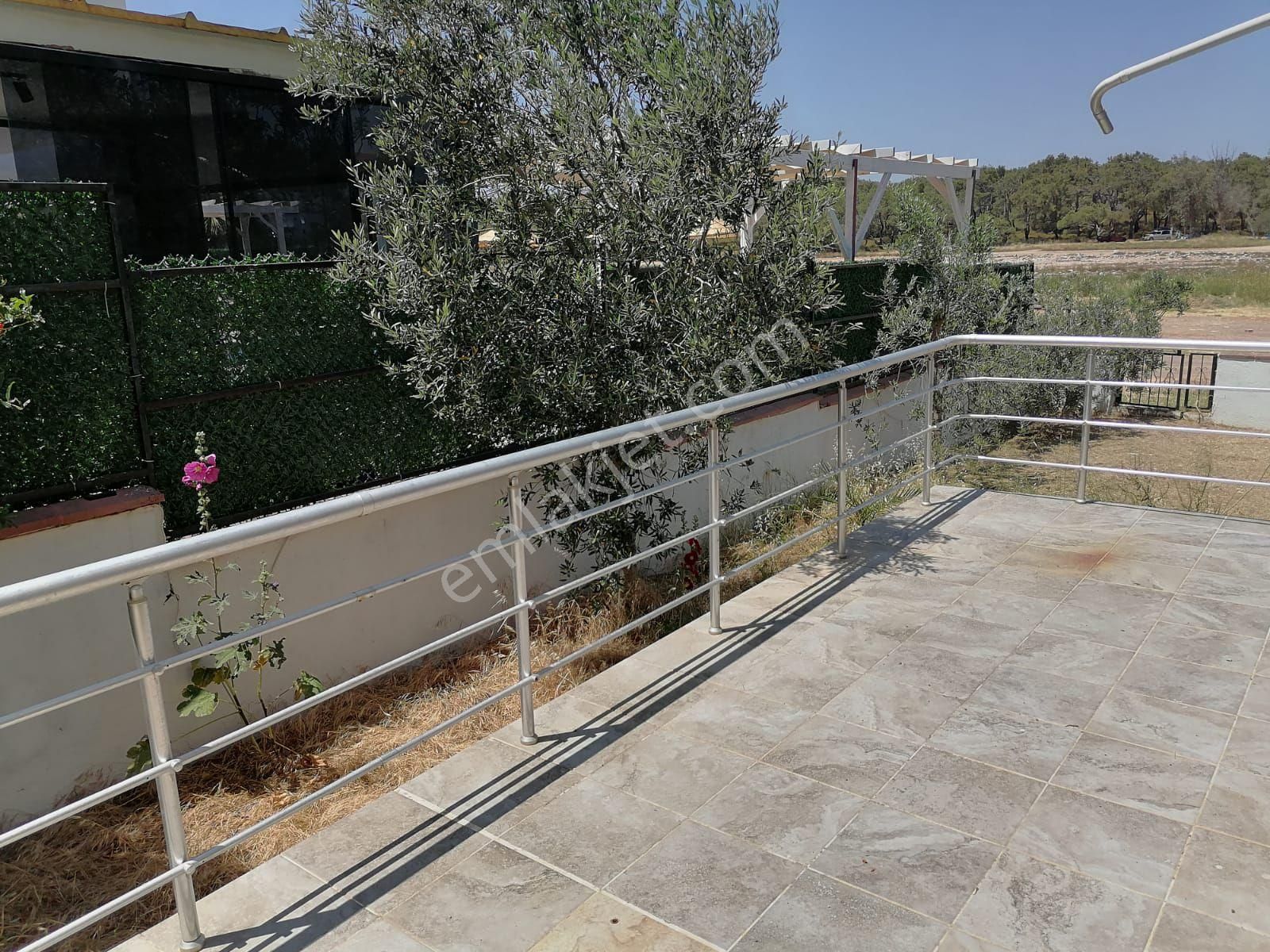 Taş Emlak'tan Denize İlk Sırada Önü Açık Villa - Görsel 10