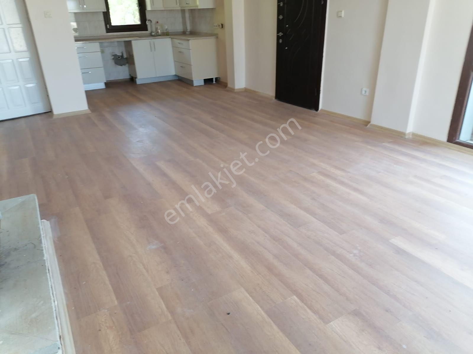 Taş Emlak'tan Denize İlk Sırada Önü Açık Villa - Görsel 3