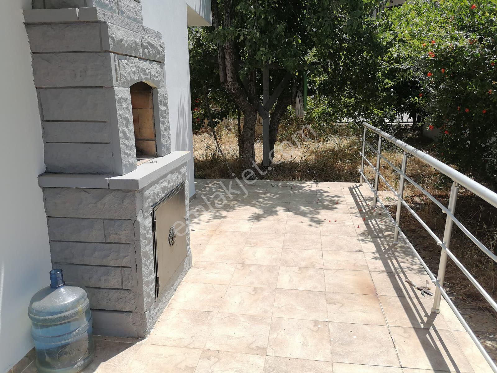 Taş Emlak'tan Denize İlk Sırada Önü Açık Villa - Görsel 11