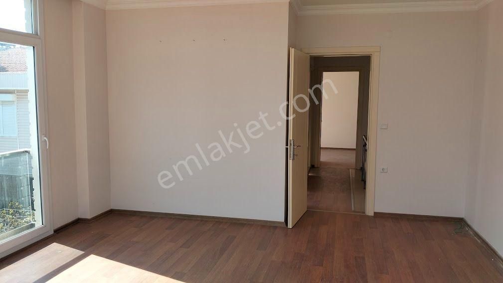 Taş Emlak'tan Sarımsaklıda 3+1 Önü Açık Villa - Görsel 16