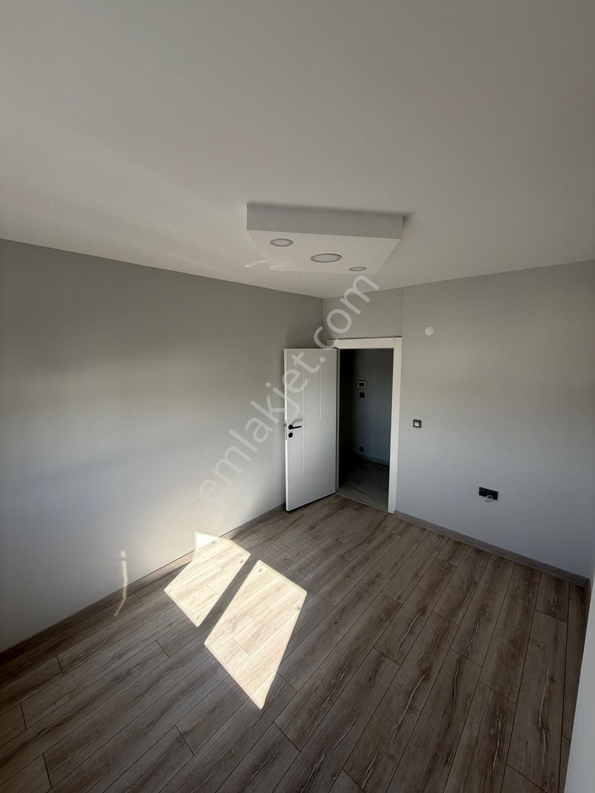 Demirel Mahallesi 3+1 Kat Seçenekli Herşeyi Ayrı Asansörlü Daire - Görsel 4