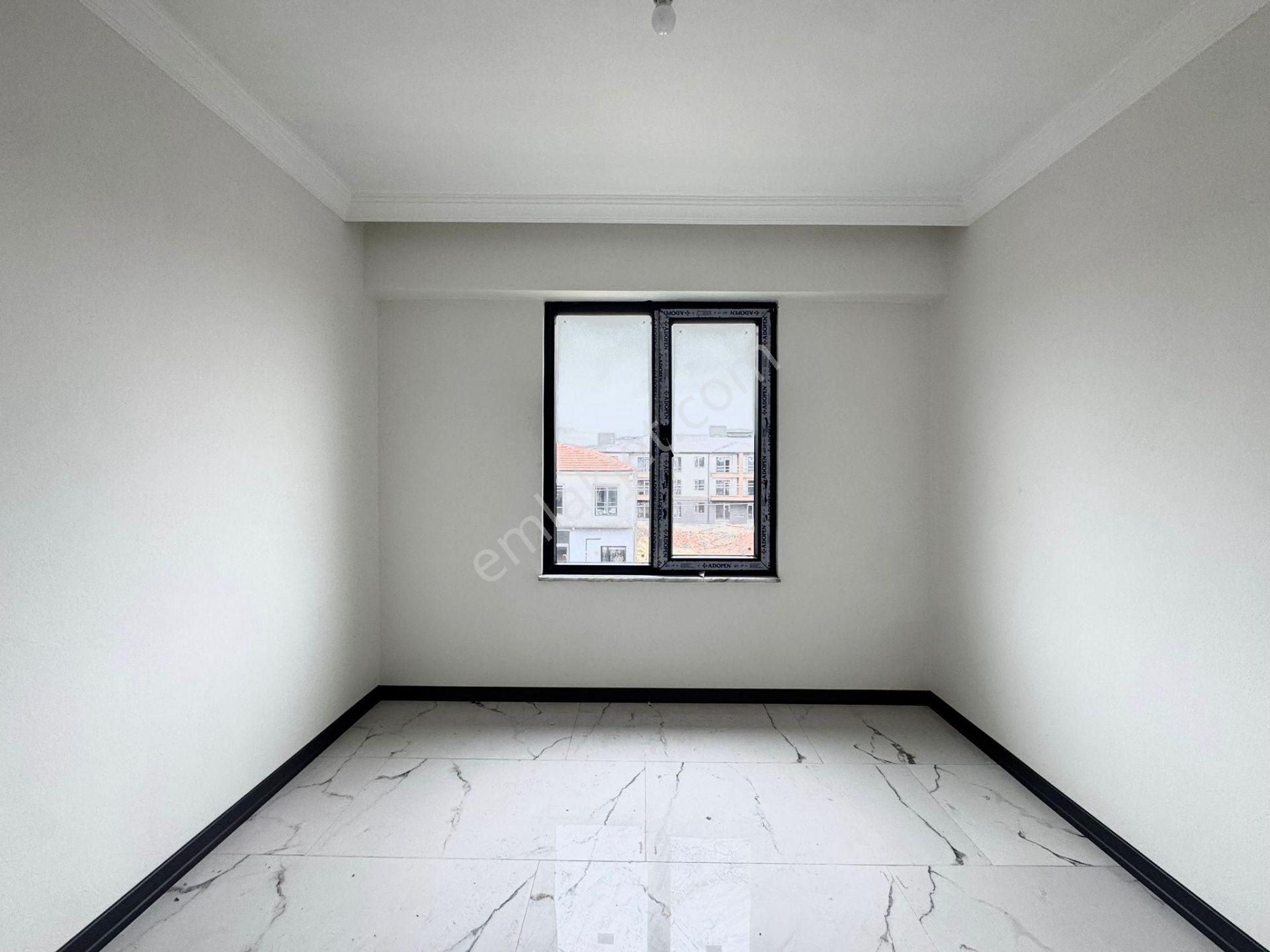 Karasu'da Sıfır, Geniş 2+1 Satılık Daire Kullanışlı Peyzaj Alanı - Görsel 14