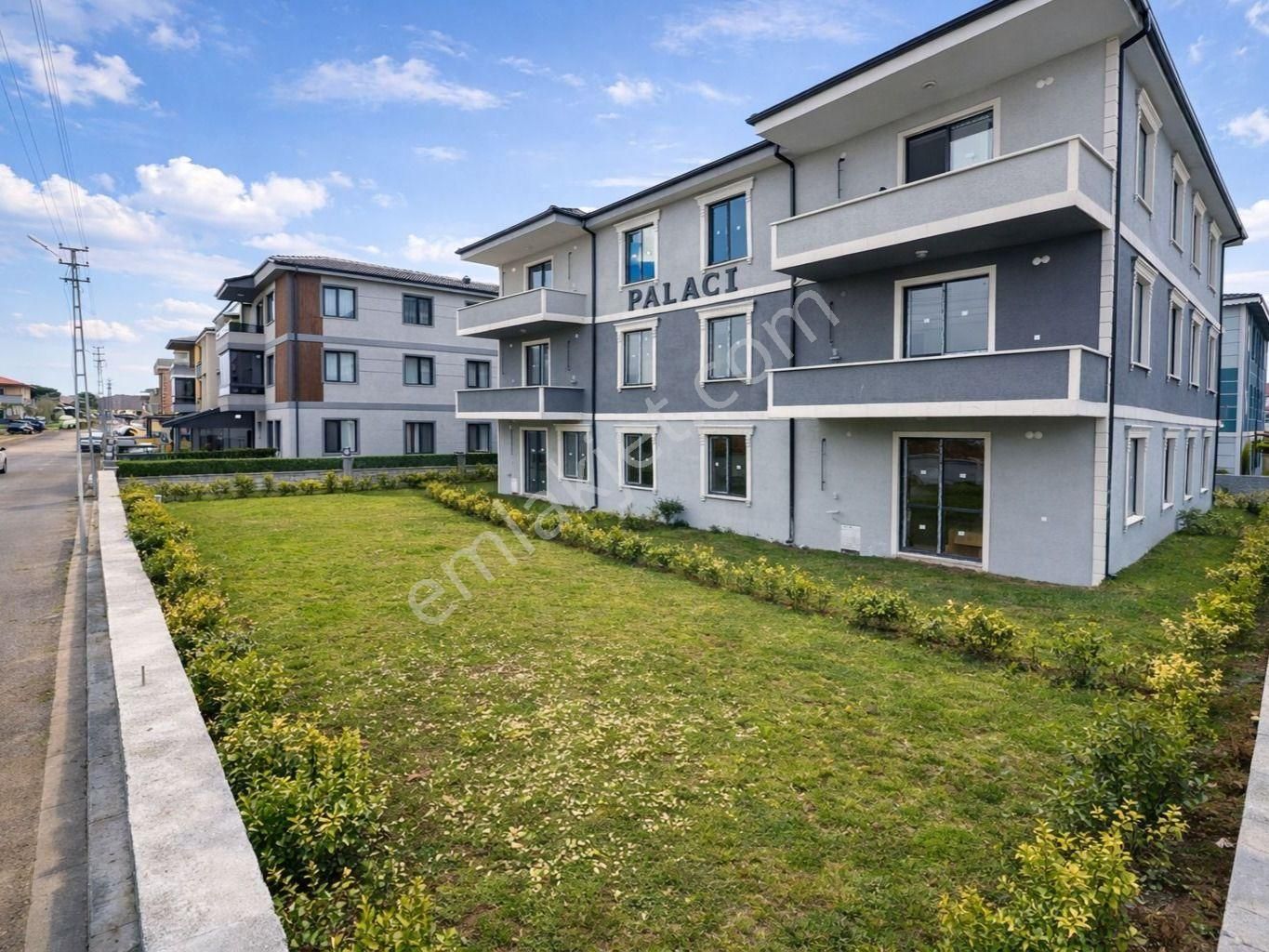 Karasu'da Sıfır, Geniş 2+1 Satılık Daire Kullanışlı Peyzaj Alanı - Görsel 4
