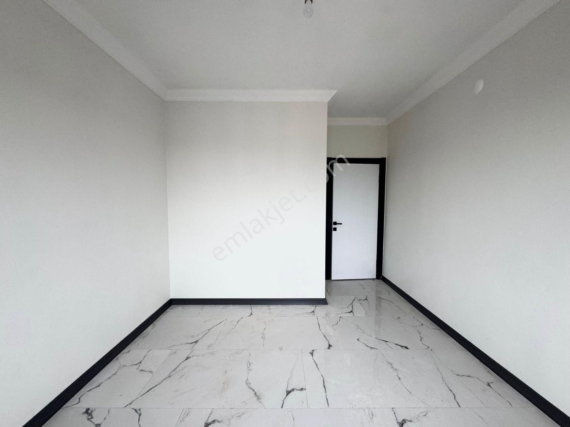 Karasu'da Sıfır, Geniş 2+1 Satılık Daire Kullanışlı Peyzaj Alanı - Görsel 12