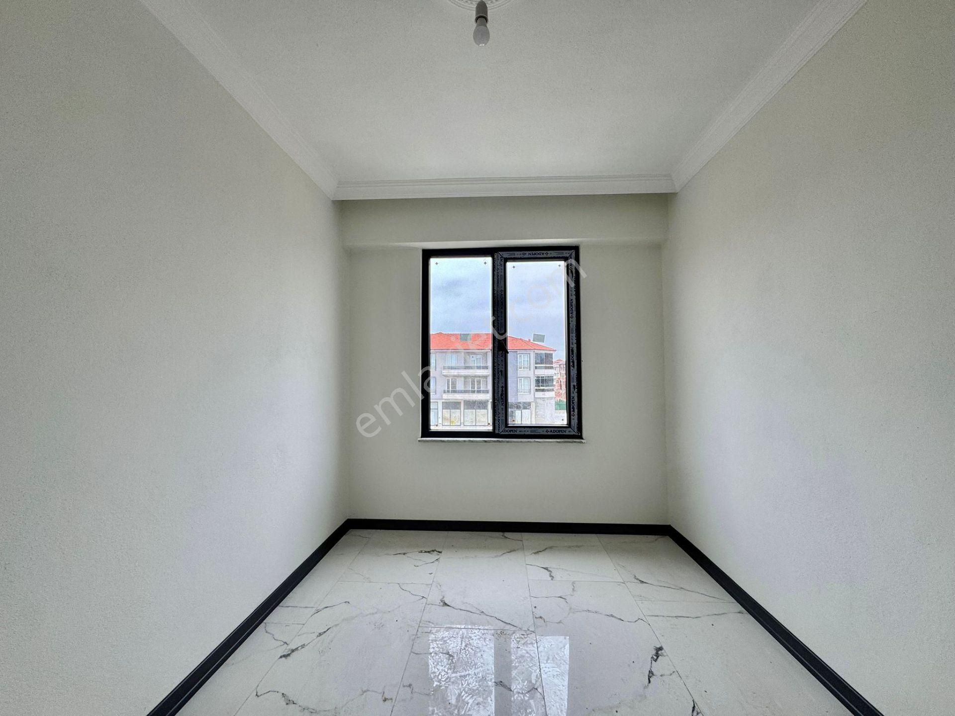 Karasu'da Sıfır, Geniş 2+1 Satılık Daire Kullanışlı Peyzaj Alanı - Görsel 15