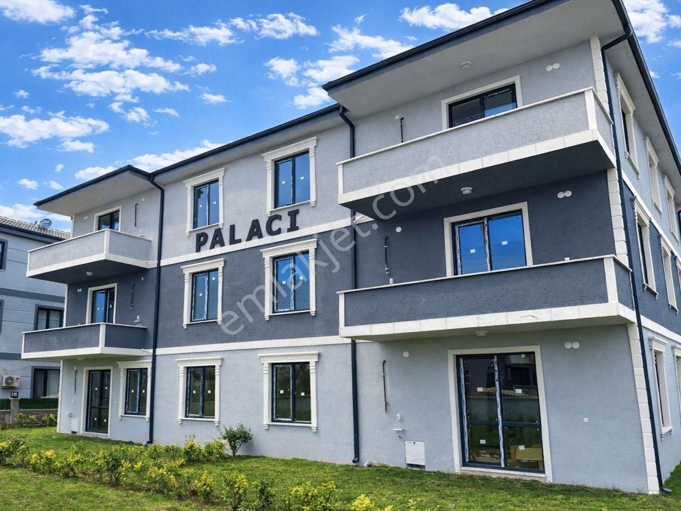 Karasu'da Sıfır, Geniş 2+1 Satılık Daire Kullanışlı Peyzaj Alanı - Görsel 3
