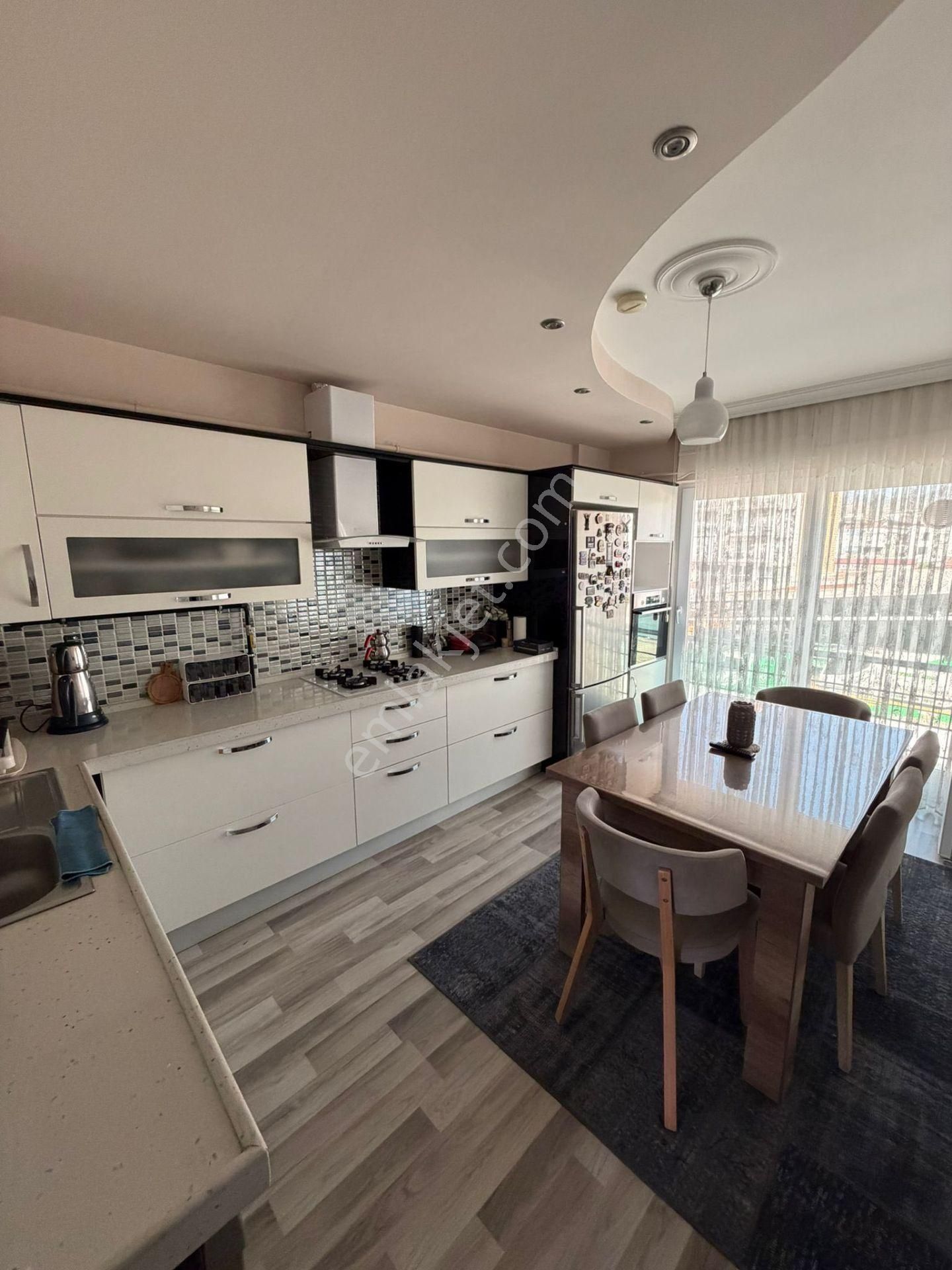 Yeşil Mahalle’de Site İçi Satılık 5+1 Çift Teraslı Dubleks - Görsel 7