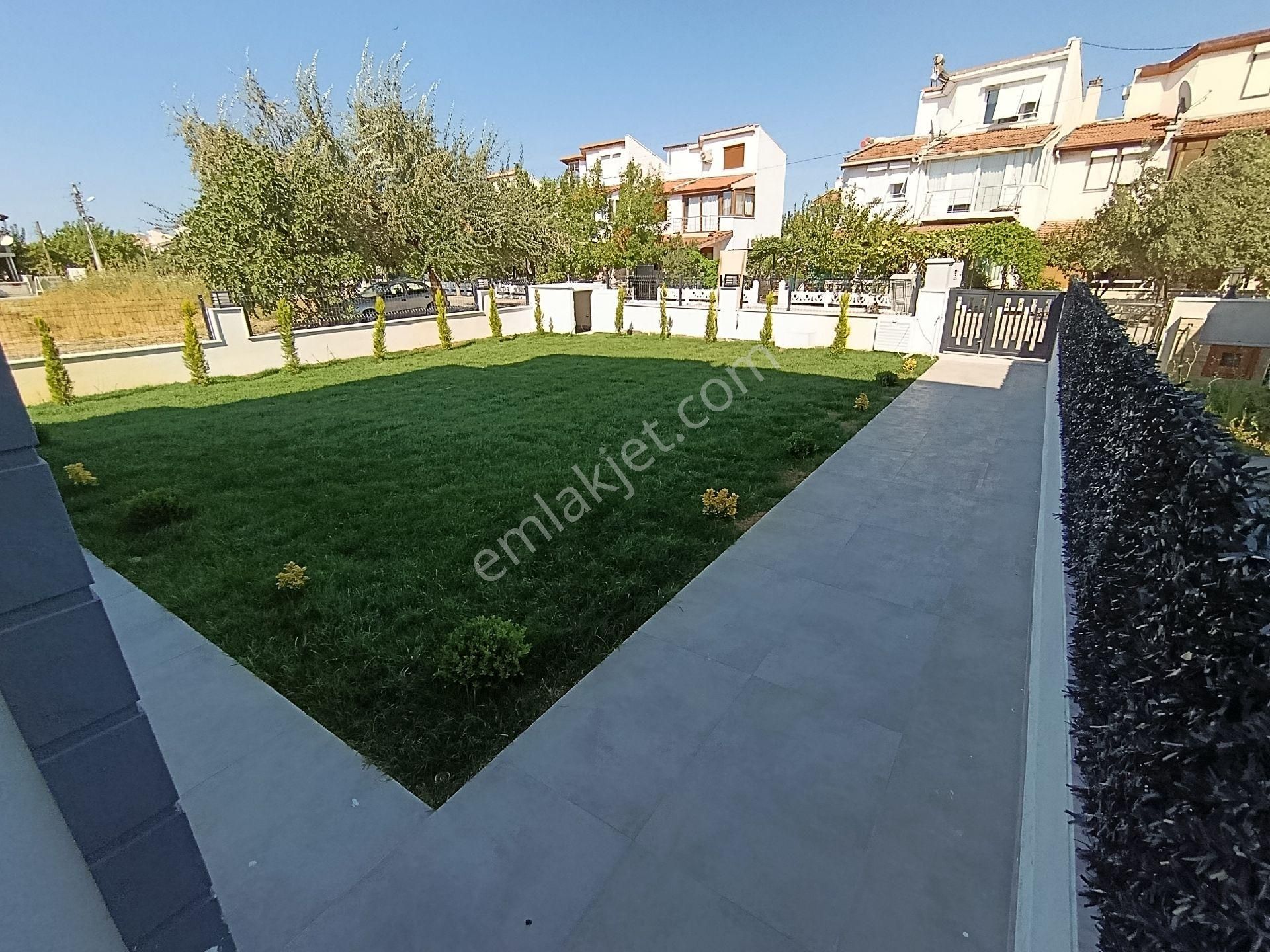Taş Emlak'tan Geniş Bahçeli Sıfır Villa - Görsel 8