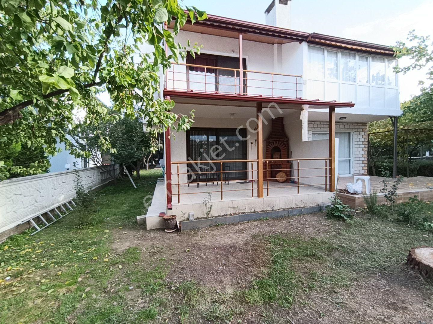Taş Emlak'tan Altınovada Site İçinde Bakımlı Villa - Görsel 11