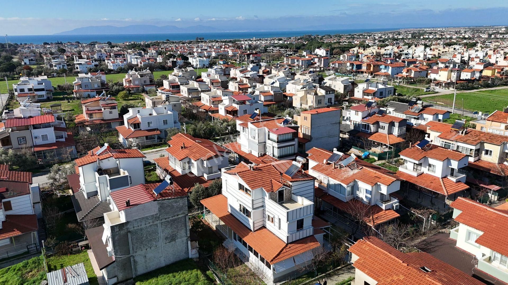 İzmir Dikili Salihleraltı'nda Satılık 3+1 Villa Denize Yakın