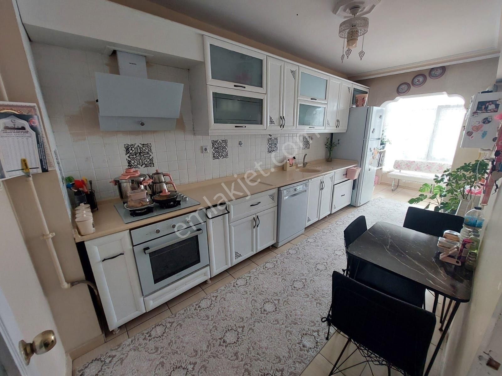 Bosna Caddesinde Asansörlü Uygun Fiyata Teras Bakmadan Geçme !!! - Görsel 6