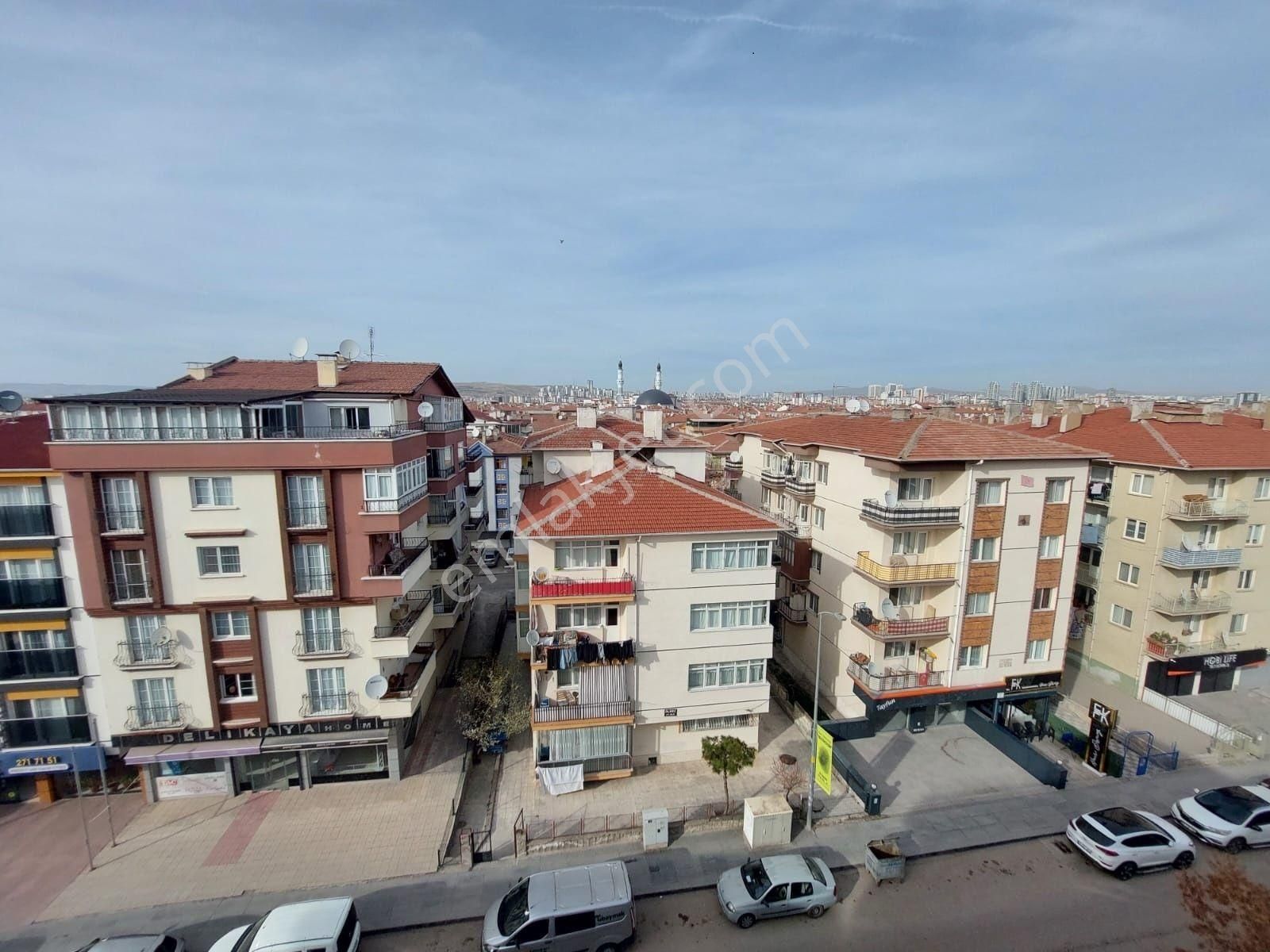 Bosna Caddesinde Asansörlü Uygun Fiyata Teras Bakmadan Geçme !!! - Görsel 28