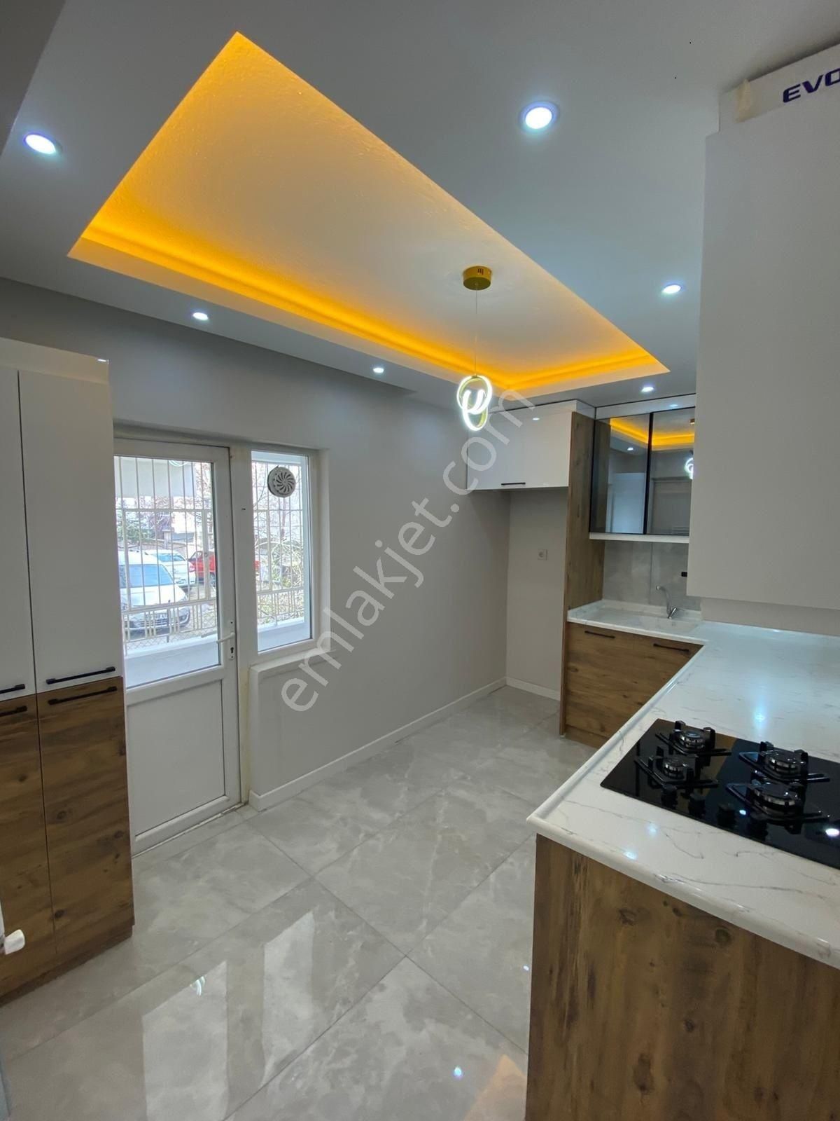 Plevne Mahallesinde Full Yapılı Bahçe Katı Daire !!! - Görsel 31