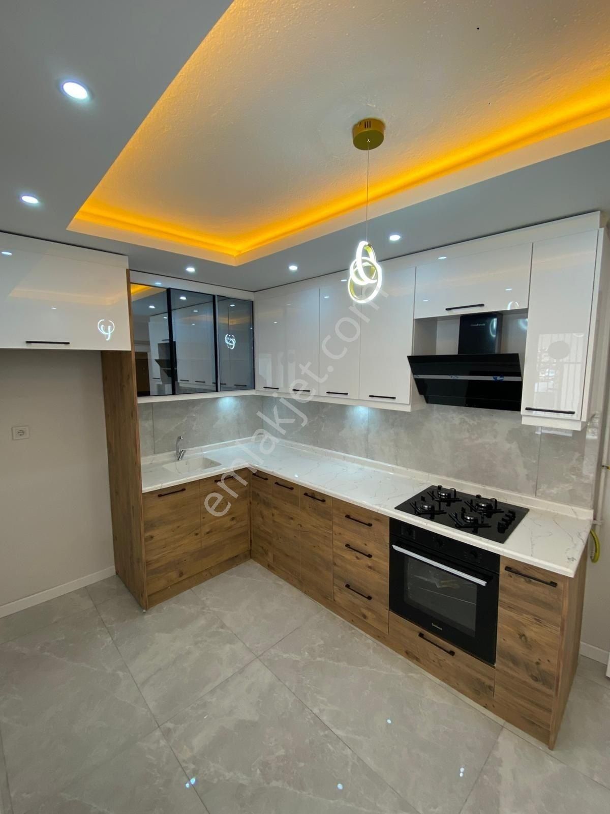 Plevne Mahallesinde Full Yapılı Bahçe Katı Daire !!!