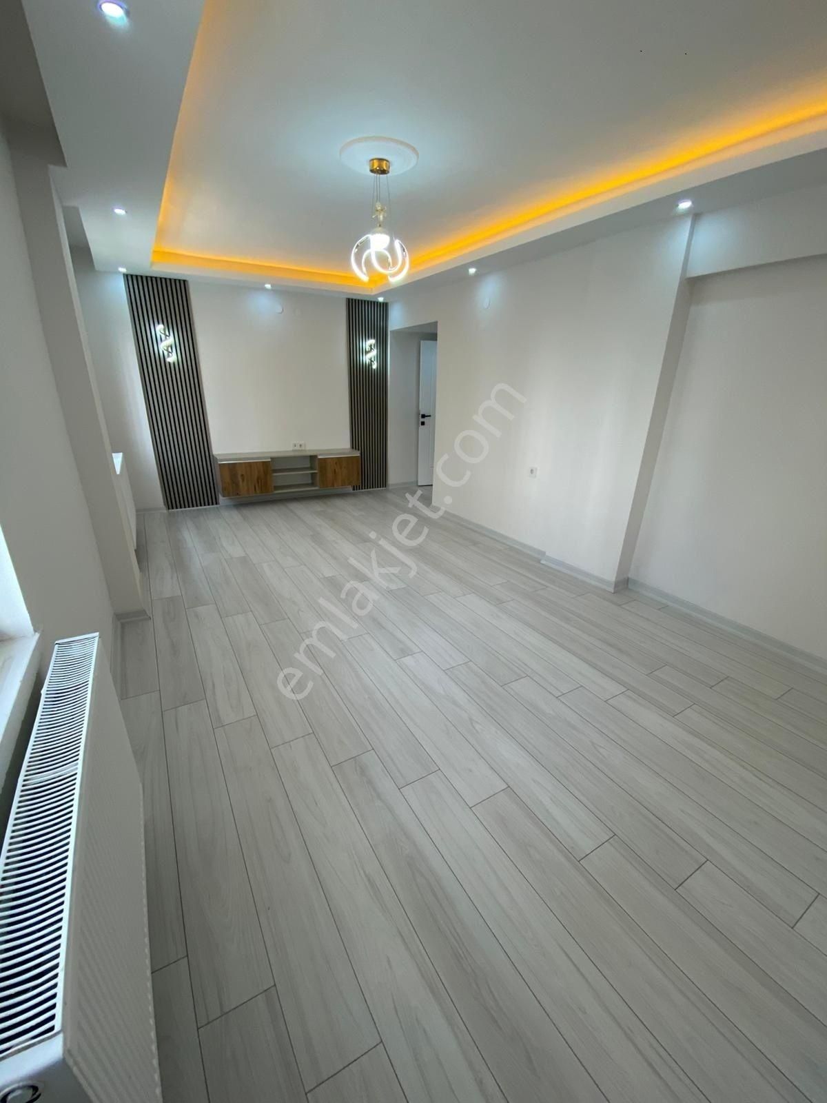 Plevne Mahallesinde Full Yapılı Bahçe Katı Daire !!! - Görsel 10