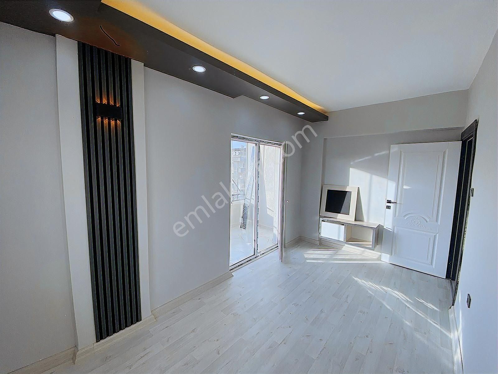Akşemsettin Mahallesinde Full Yapılı Masrafsız Lux Daire !!!