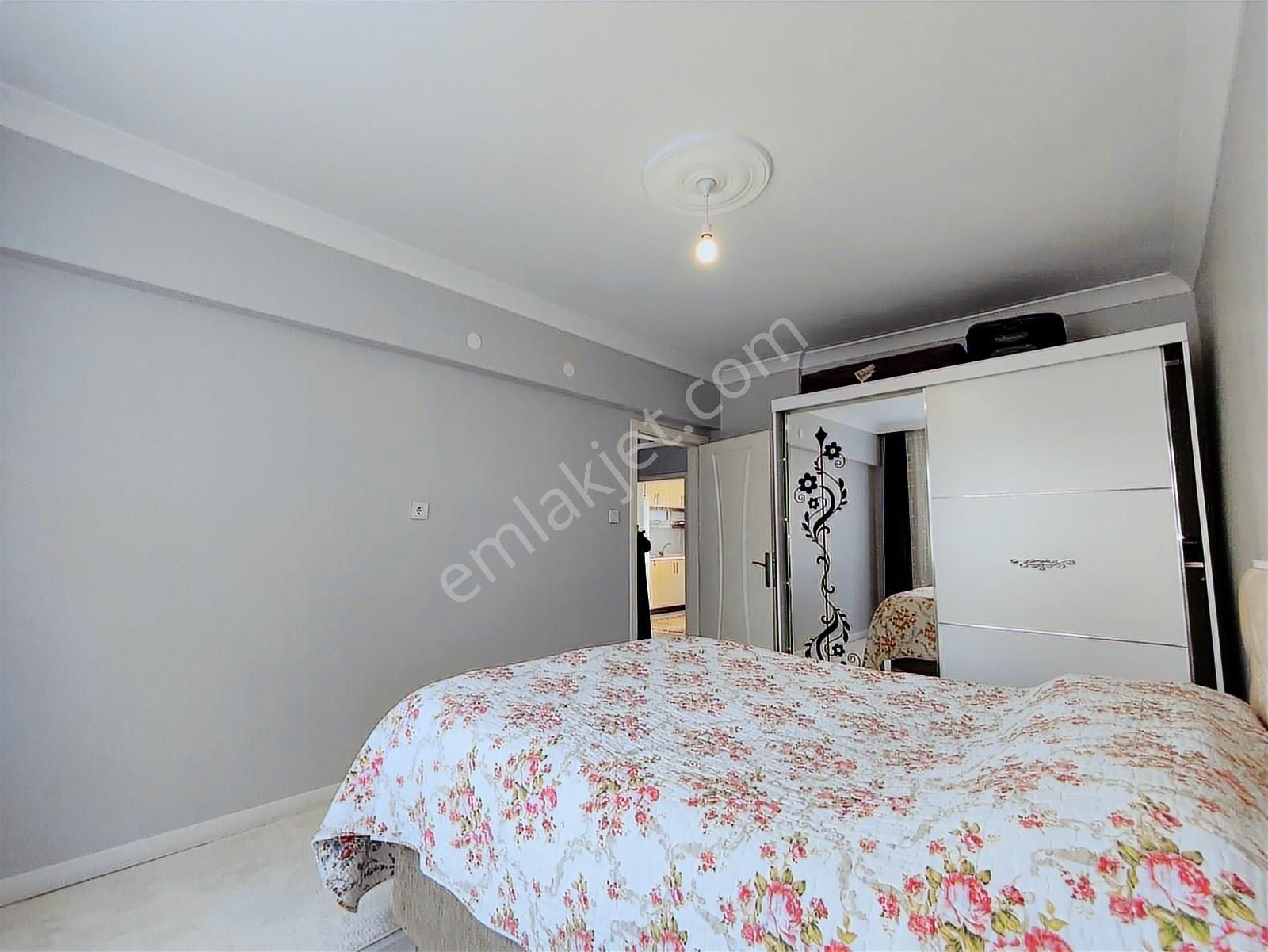 Sincan Osmanlı Mahallesinde Ara Katta Full Yapılı Daire Fırsat ! - Görsel 5