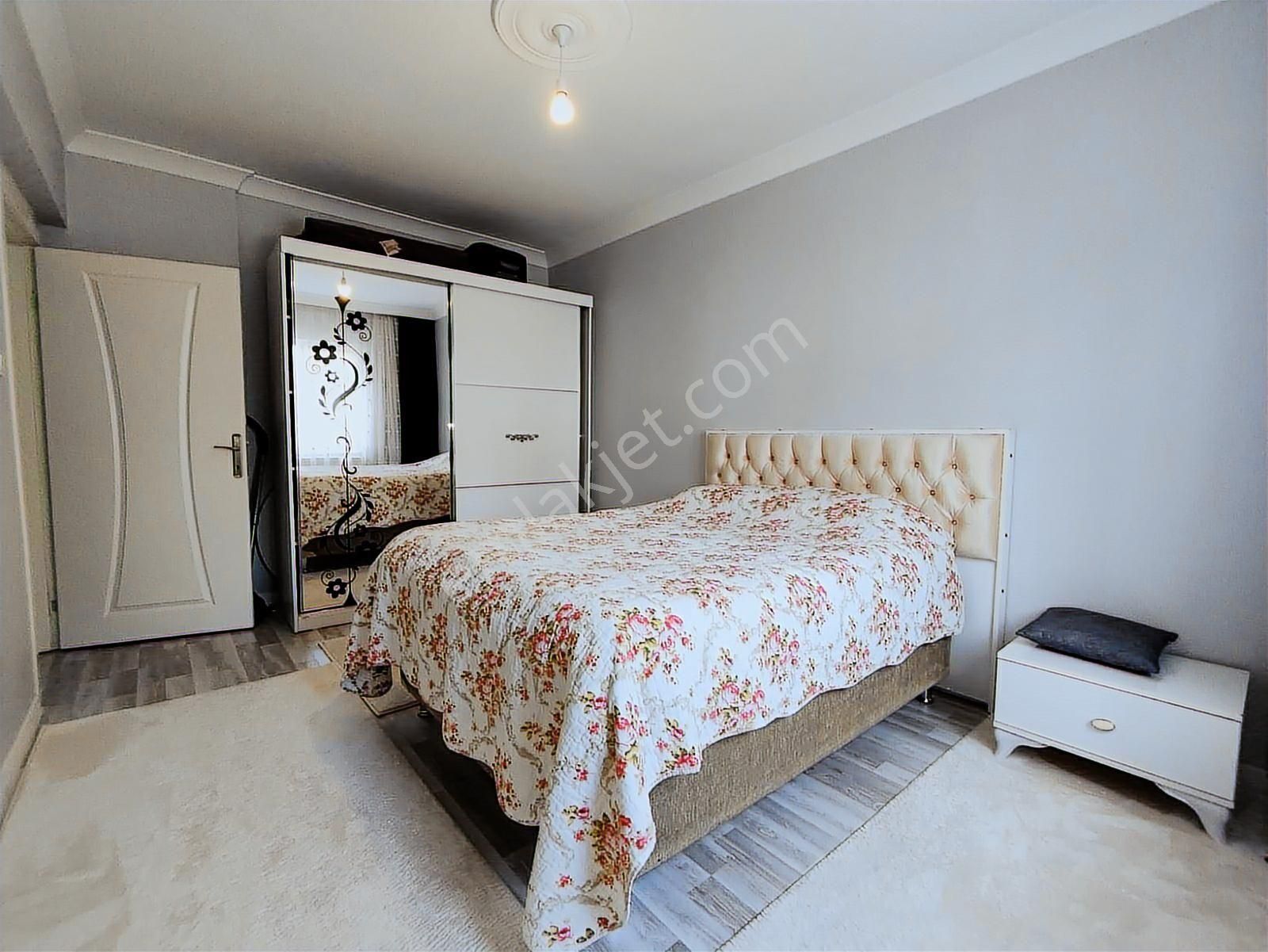 Sincan Osmanlı Mahallesinde Ara Katta Full Yapılı Daire Fırsat ! - Görsel 18