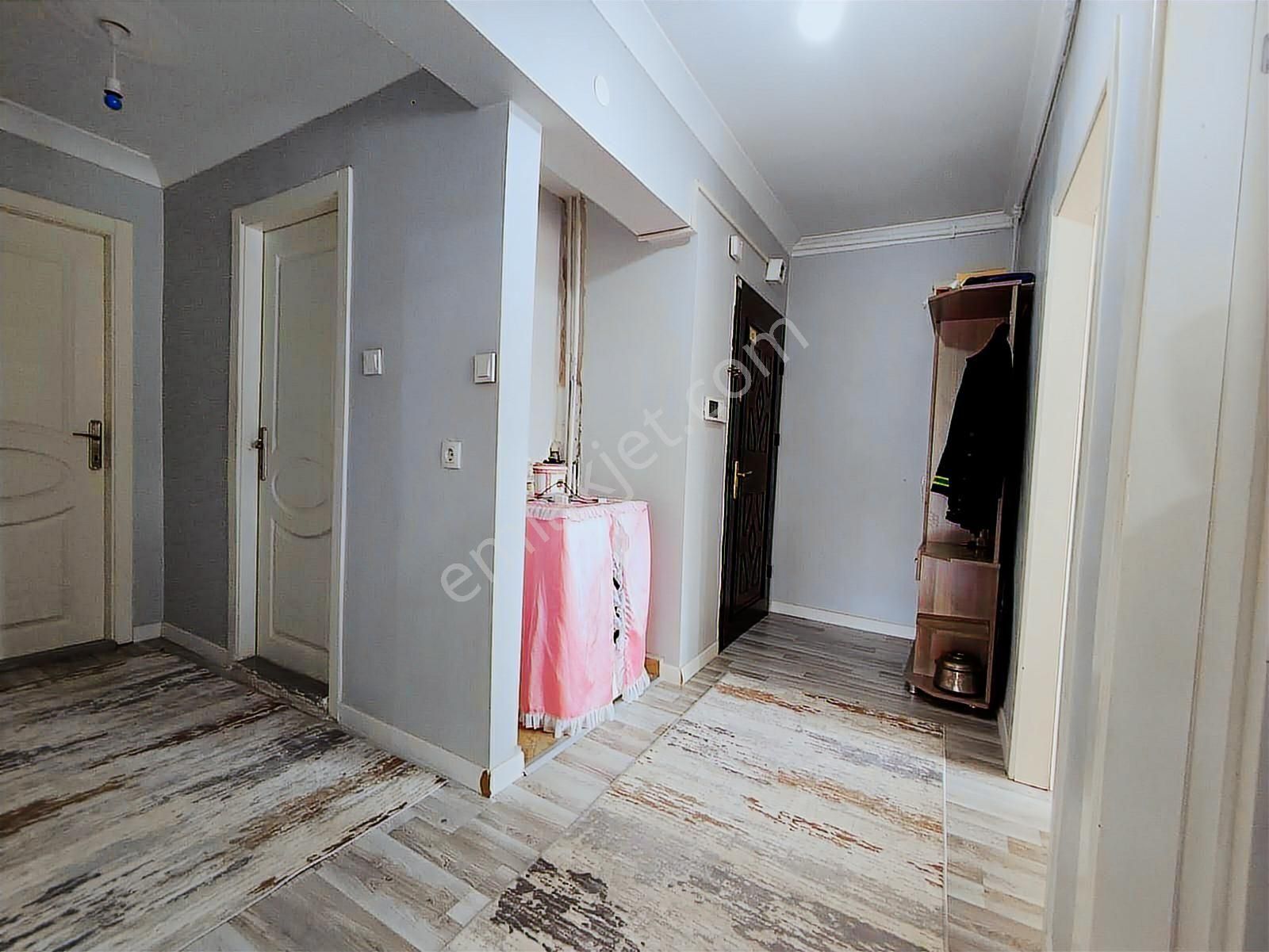 Sincan Osmanlı Mahallesinde Ara Katta Full Yapılı Daire Fırsat ! - Görsel 3