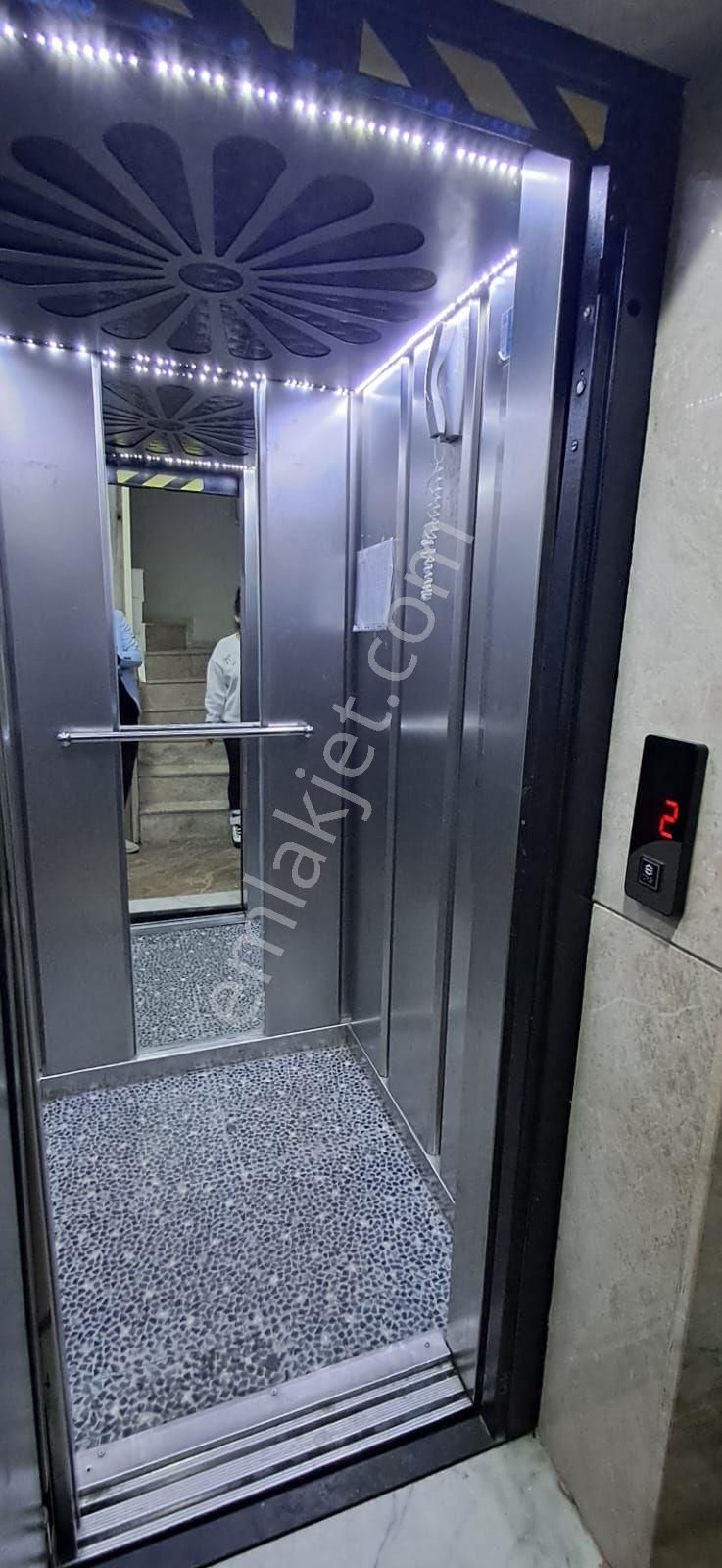 Bozyaka Caddeustu Satılıl Lux Daire - Görsel 2