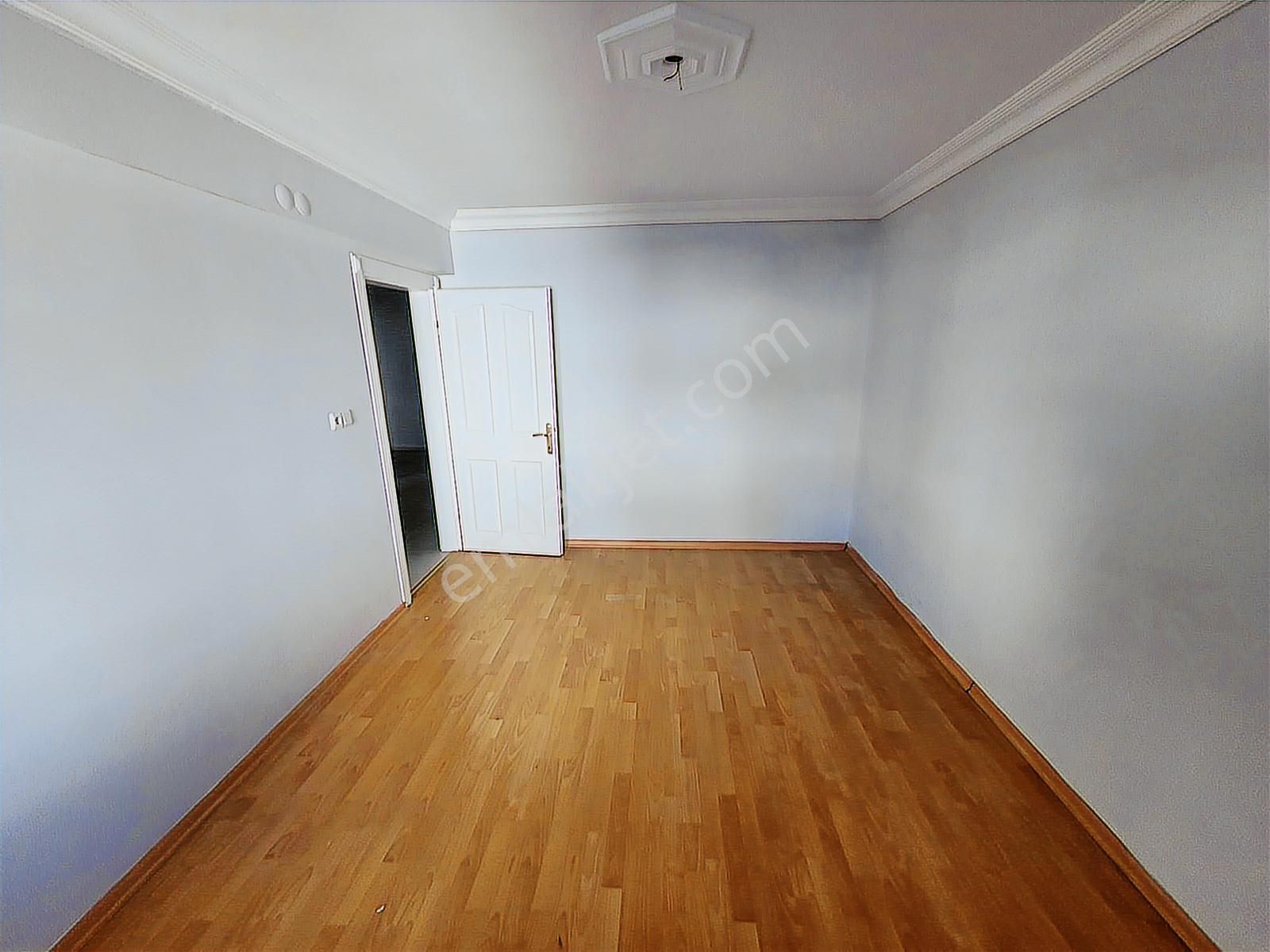 Edremit Merkezde Ara Kat Adliye Karşısı Satılık 2+1 Daire - Görsel 8