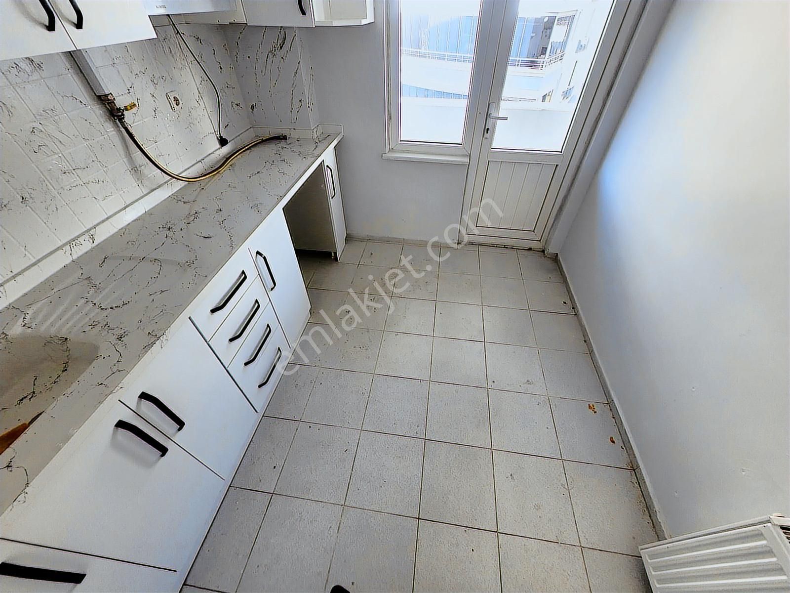 Edremit Merkezde Ara Kat Adliye Karşısı Satılık 2+1 Daire - Görsel 29