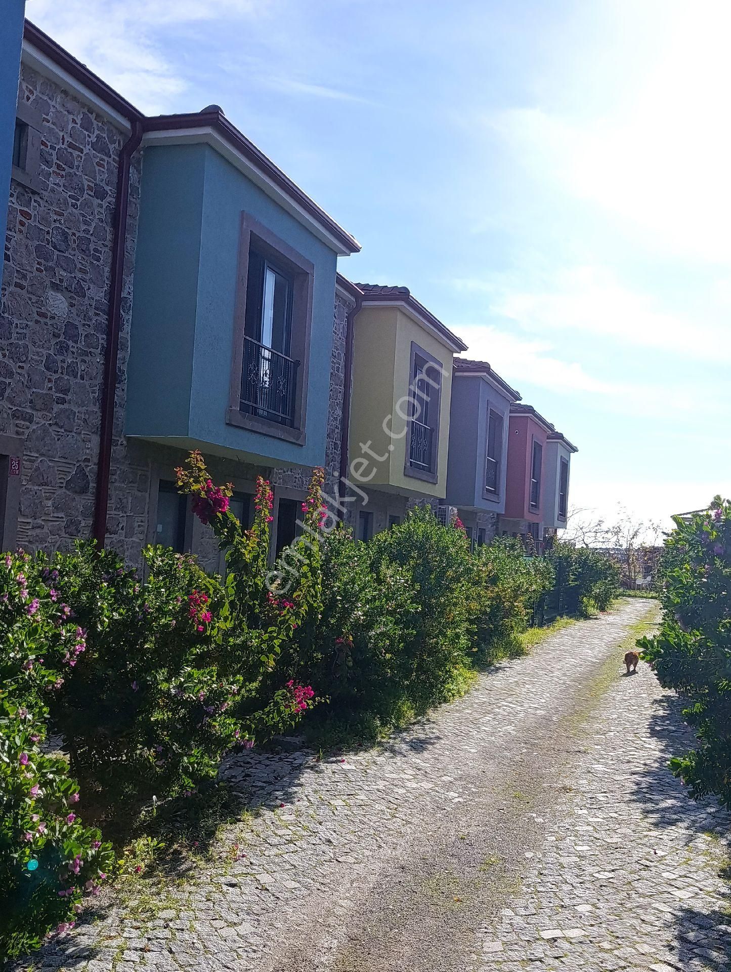 Taş Emlak'tan Küçükköyde Site İçinde Sıfır Villa - Görsel 7