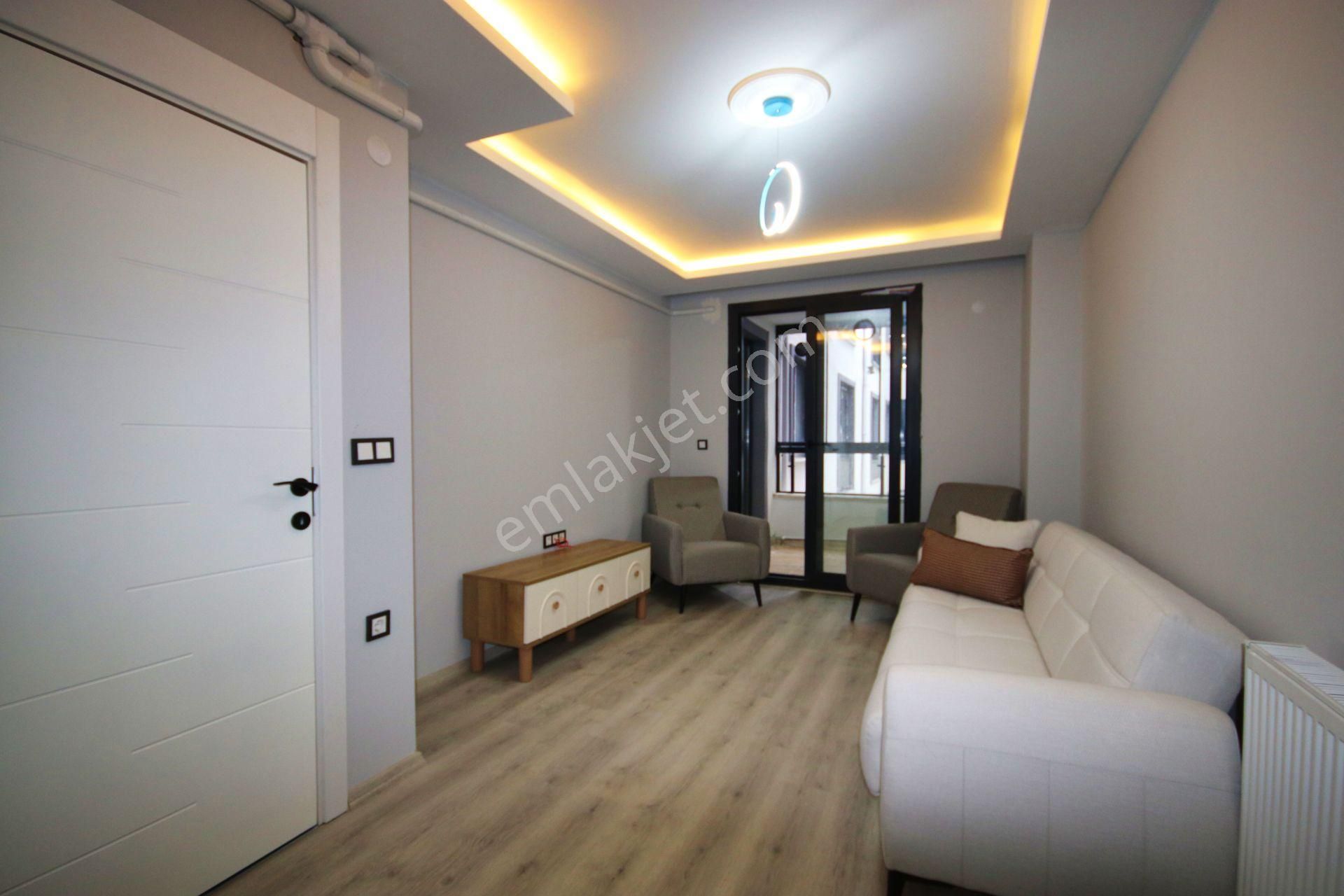 🛑🛑aktif'ten Tuzcumuratta Satılık Eşyalı Şık Tasarımlı Kapalı Otoparklı Ferah 1+1 Daire - Görsel 5