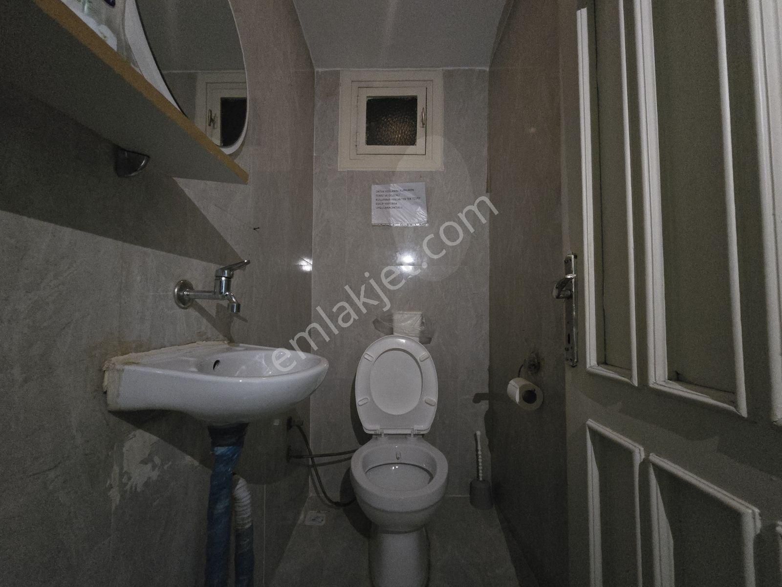 İncirli Metrobüs Karşısında 240 M2 4. Kat 4+1 Ferah Ofis - Görsel 8