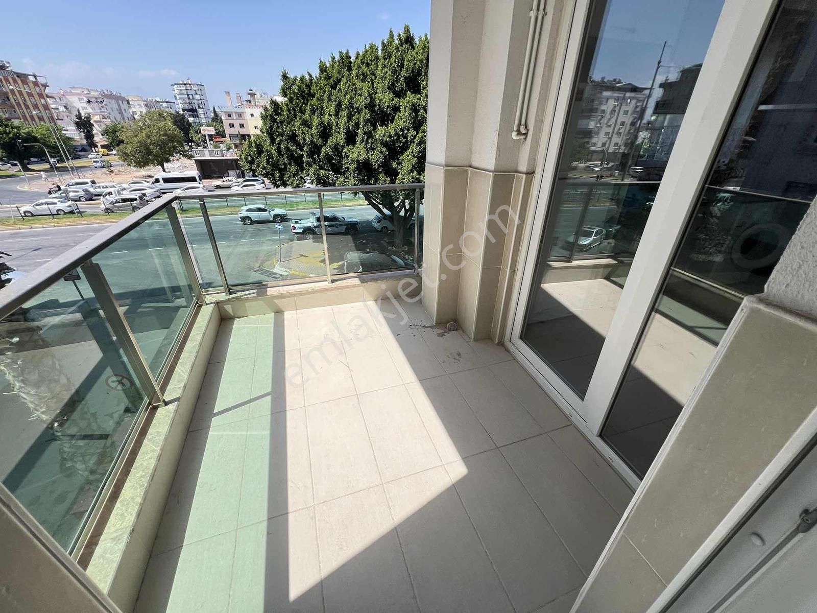 Kızılarık Mahallesinde Site İçerisinde Kiralık 2+1 Eşyalı Daire - Görsel 12