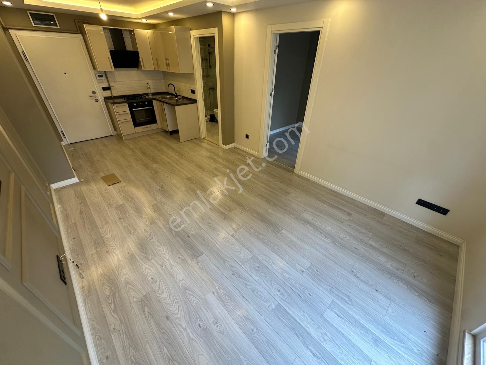 ▃artemin▃küçükyalı'da Merkezi Konumda Ferah 2.kat 60m² 1+1! - Görsel 8