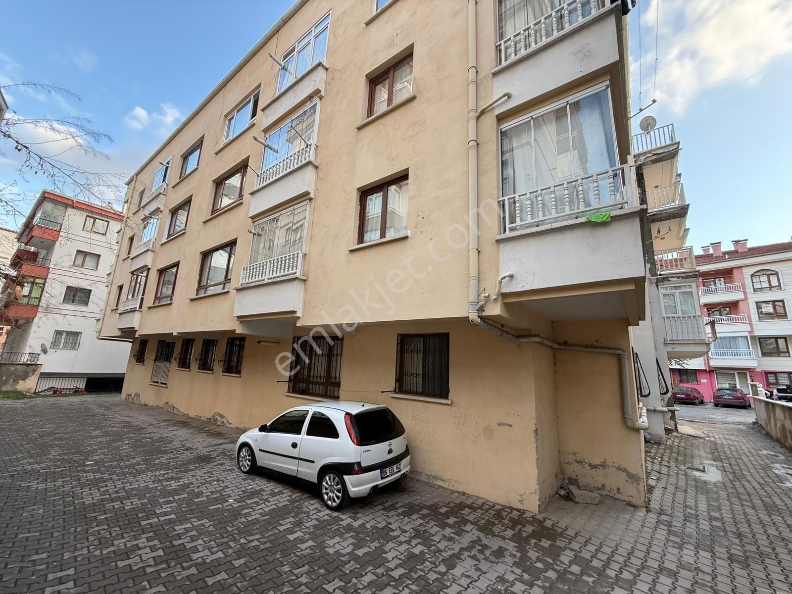 Şehitkubilay Mh.özlem Cad.yanı 3+1 Ara Kat Masrafsız Daire - Görsel 28