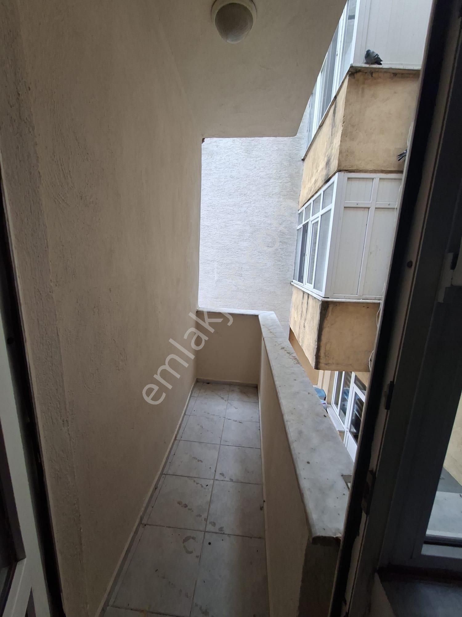 Recep Ümit'ten Gazi Yakup Satar Caddesi Üzerinde Büyük Park Karşısı Satılık 3+1 Asansörlü Daire - Görsel 7