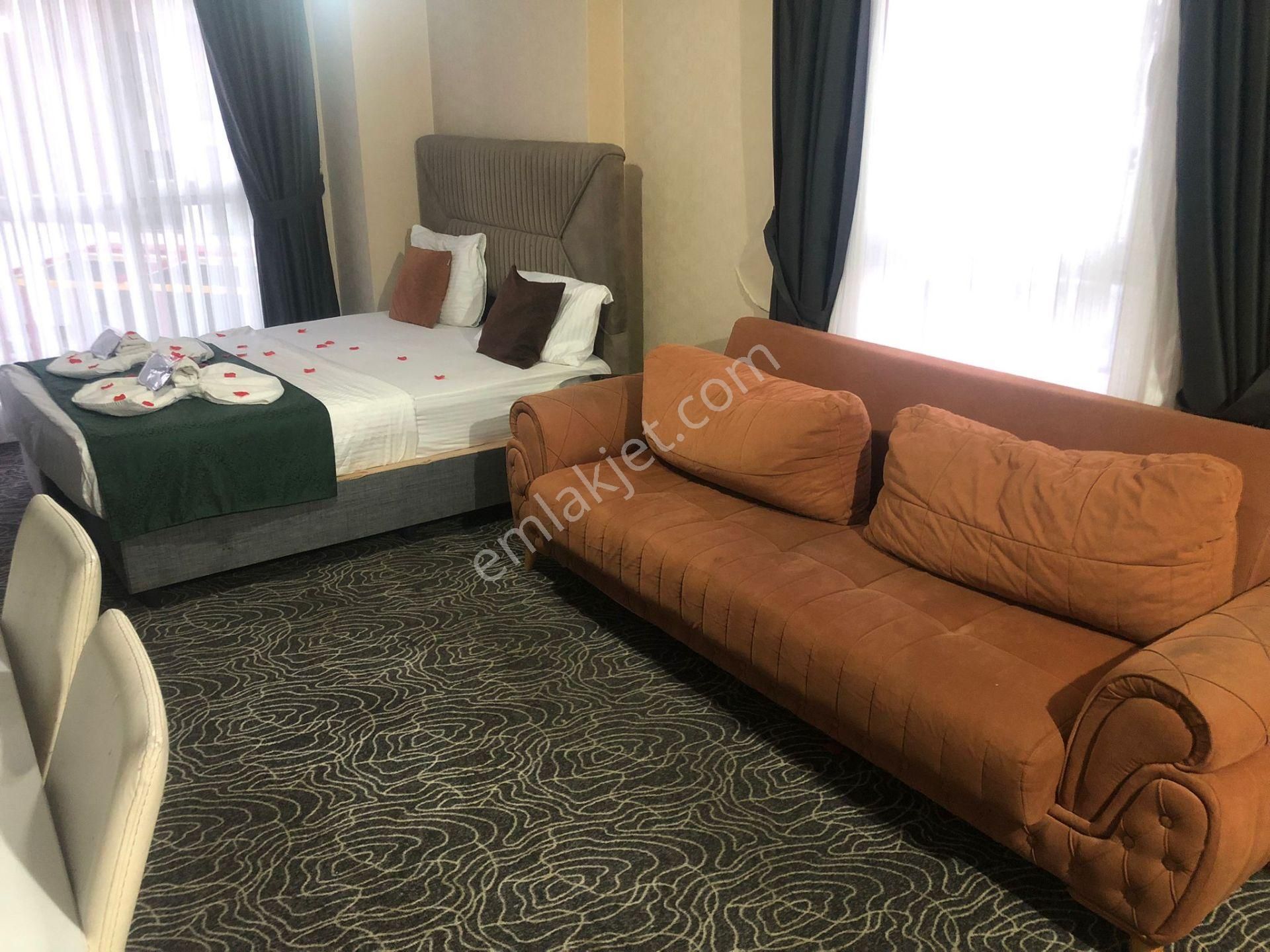 İş İçin Gelen Firmalara 5 Yataklı Özel Odalar ( Pera Life Suit'te )