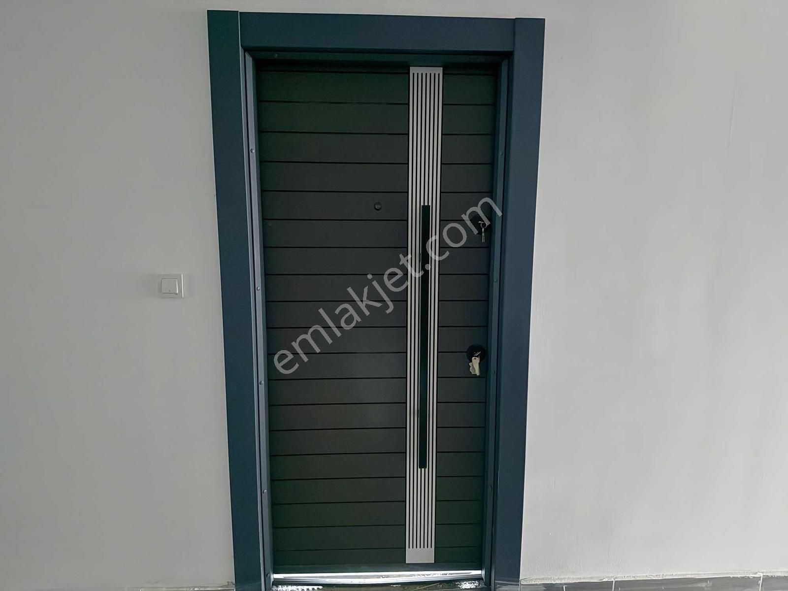 Selçuk Mahallesinde Göle Yürüme Mesafesinde Satılık 1+1 Daire - Görsel 27