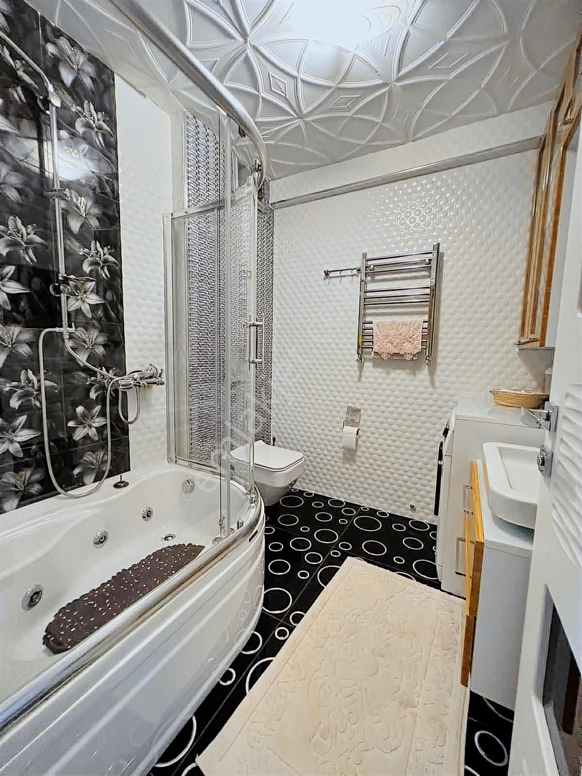 Merkezi Büyük Balkonlu Elalmış Cad.ebeveyn Banyo 3+1 Satılık - Görsel 8