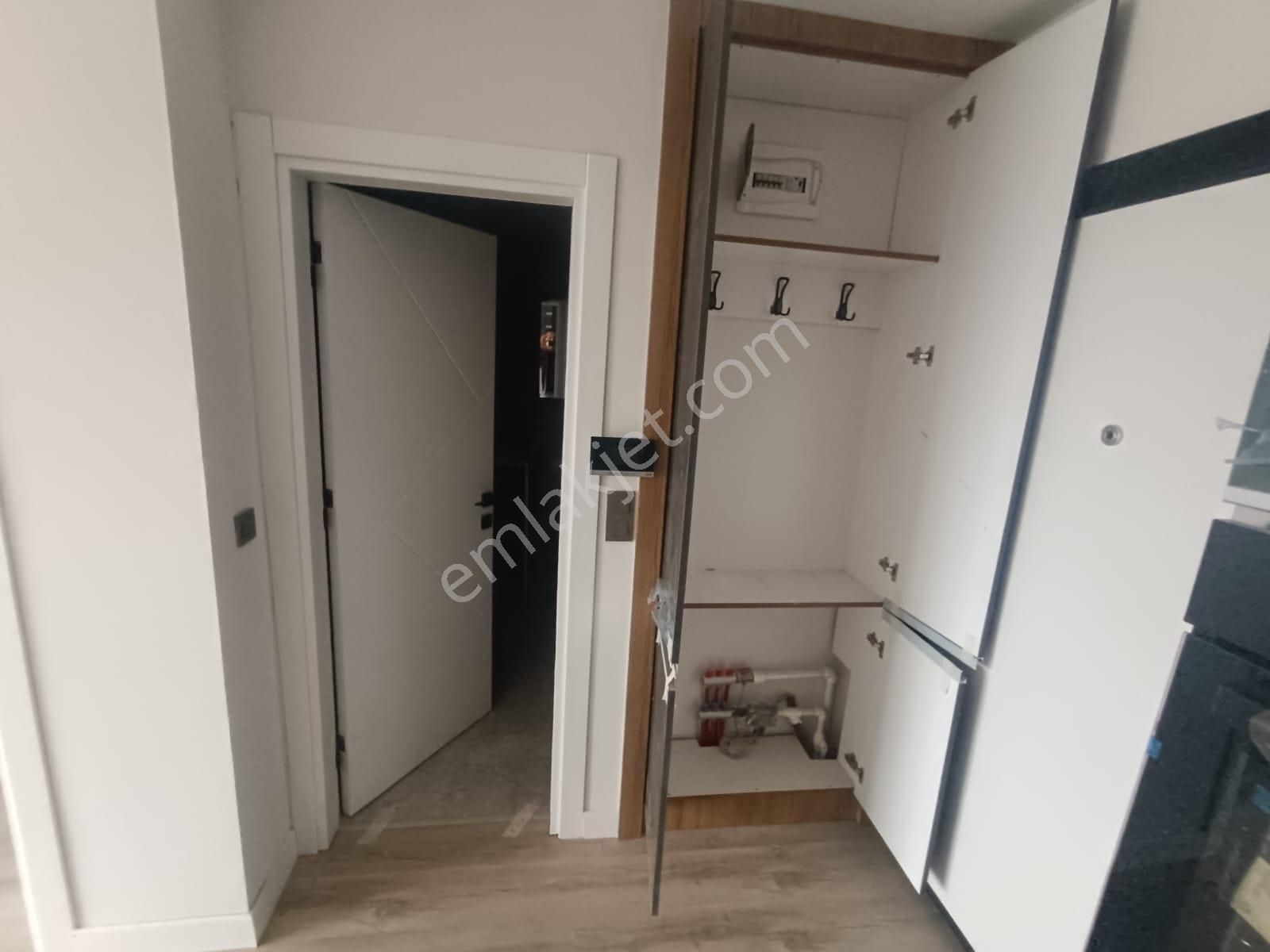 Hürriyet Mah Uysal Lusso'da Havuz Cepheli Lüx Sıfır 1+1 Daire - Görsel 19