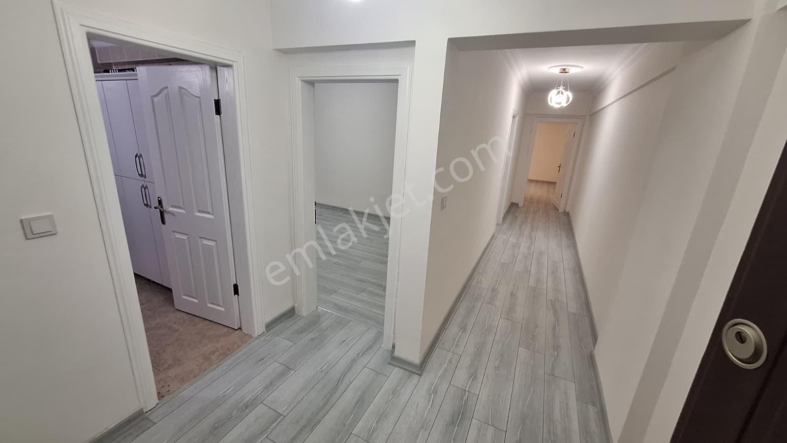 Didimde Havuzlu Site İçerisinde 3+1 Açık Mutffaklı 120m2 Olan Ara Kattaki Dairemiz Satışdadır - Görsel 16