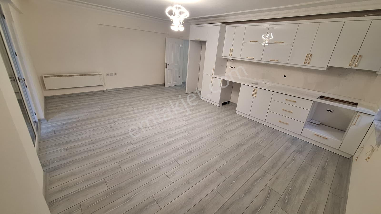 Didimde Havuzlu Site İçerisinde 3+1 Açık Mutffaklı 120m2 Olan Ara Kattaki Dairemiz Satışdadır - Görsel 12