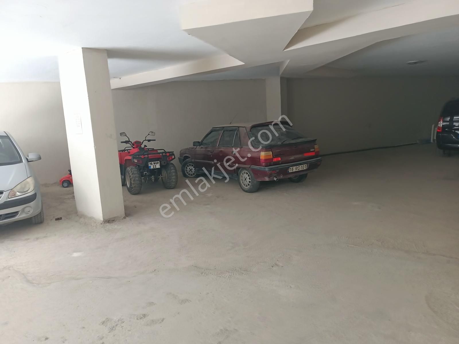 Çalı Merkezde Geniş Ve Ferah, Ebeveyn Banyolu 3+1 Kiralık Daire - Görsel 2