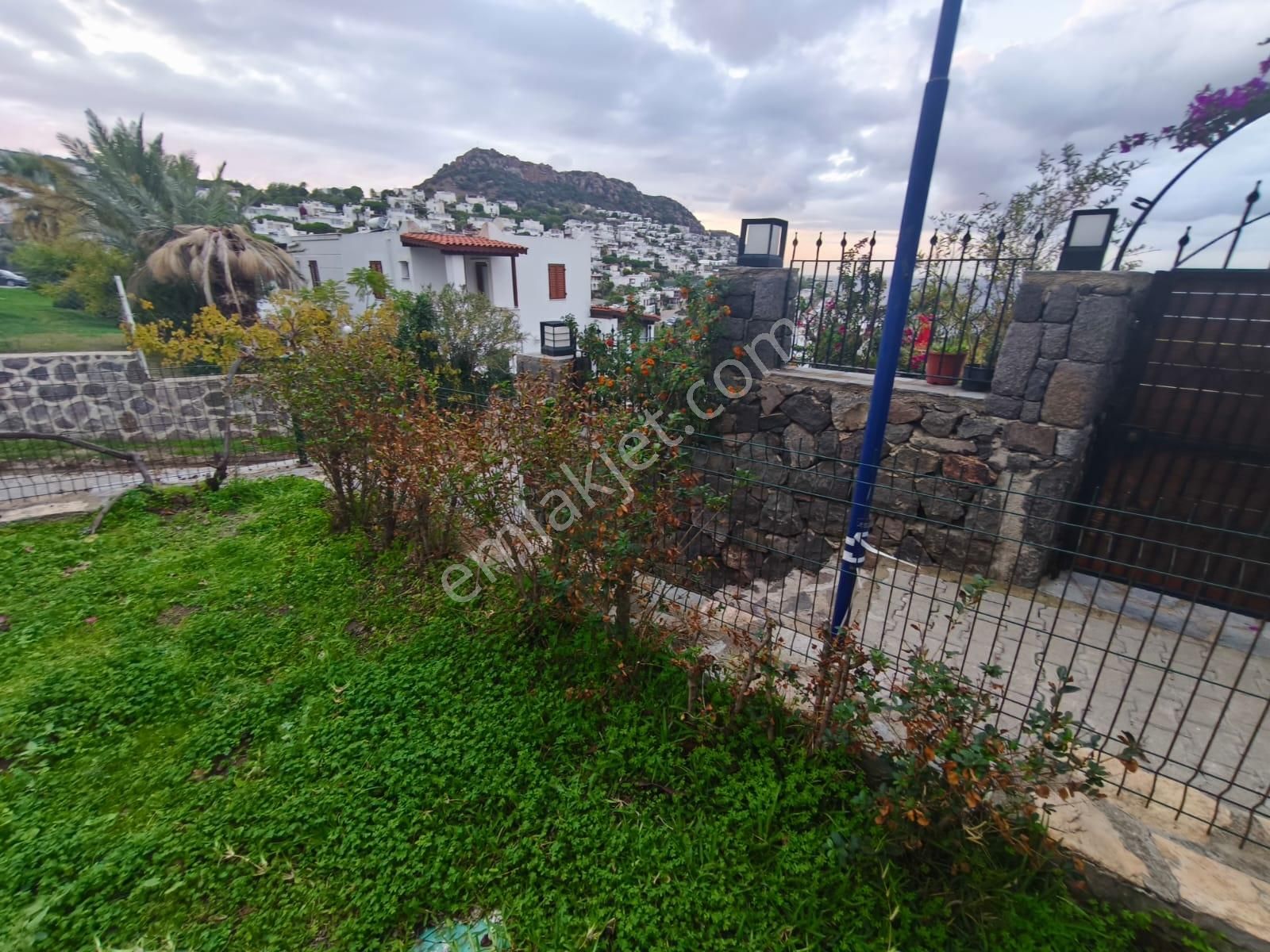 Yıllık Kiralık Özel Plajli Site - Görsel 26