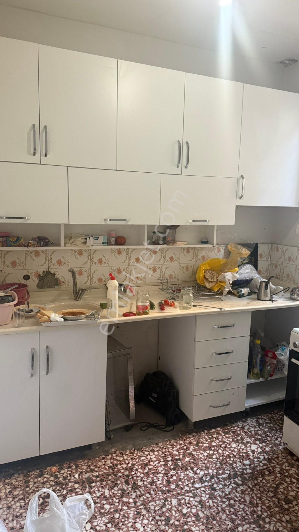 Namık Kemalde Bahçeli Müstakil 3 Katlı Ev - Görsel 21