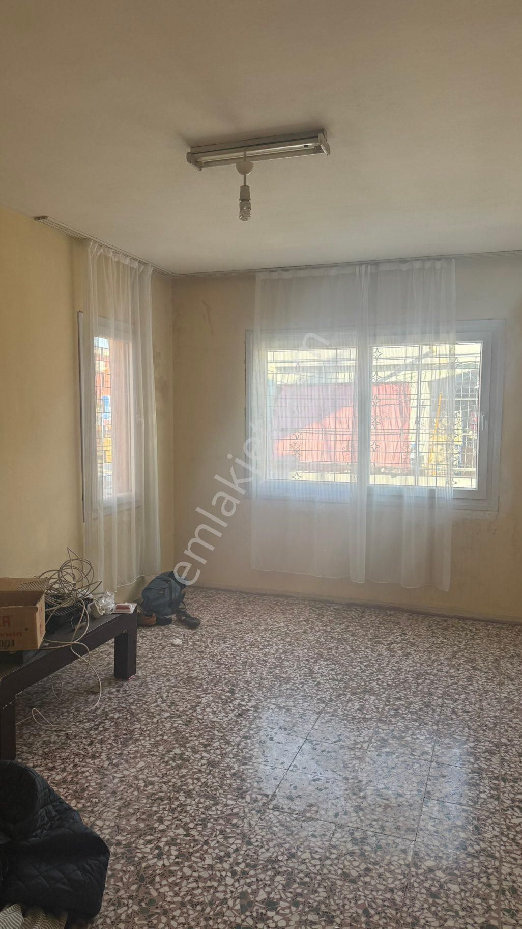 Namık Kemalde Bahçeli Müstakil 3 Katlı Ev - Görsel 14