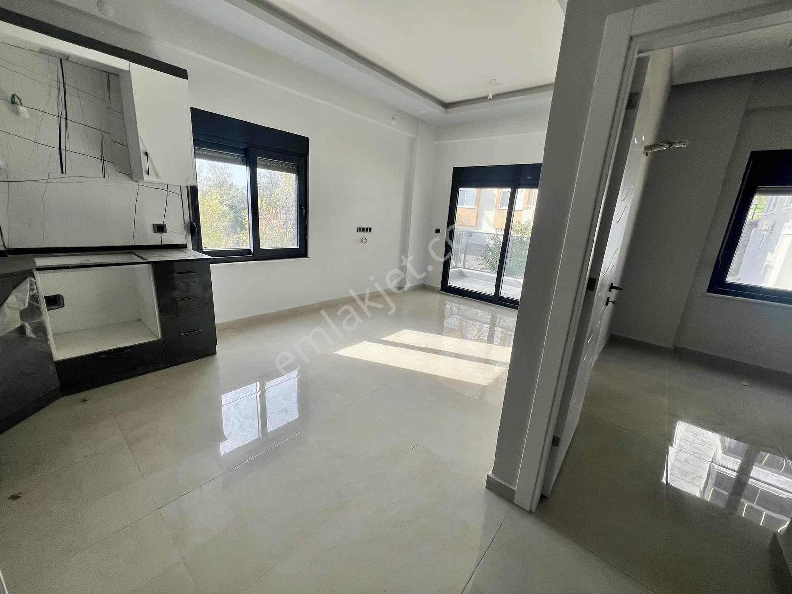 Cumhuriyet Mahallesi Kiralık 1+1