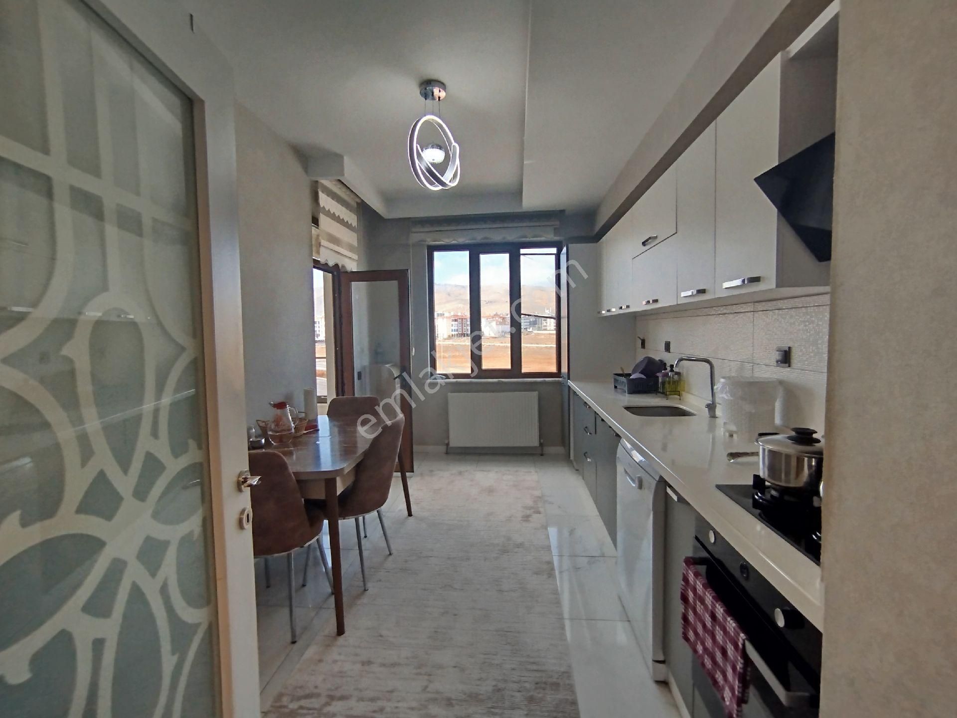 Fadim Cam Gayrimenkul Den Selahattin Eyyübi Mh. Satılık Arakat Daire - Görsel 10