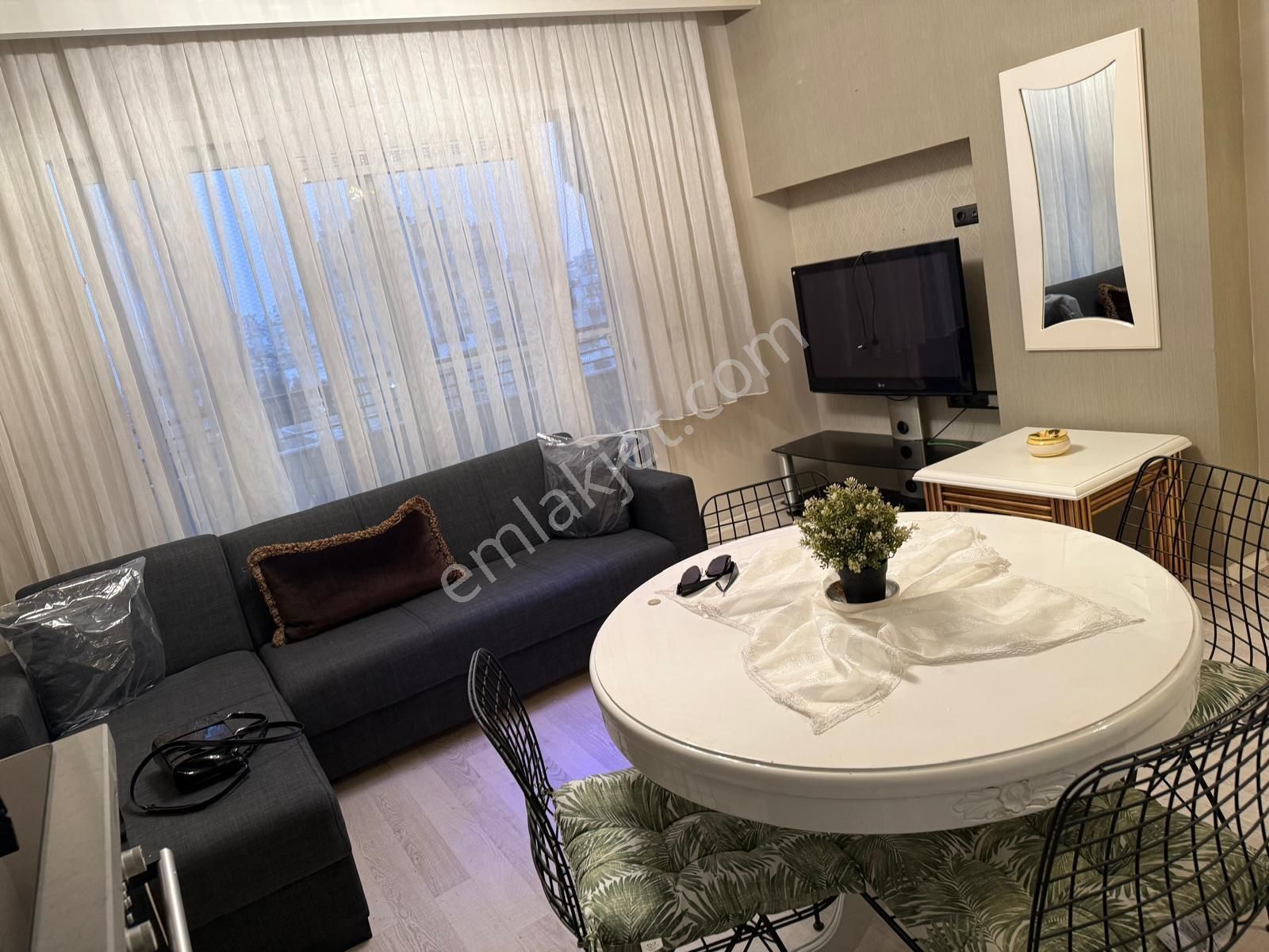 Reşatbey Ordu Caddesi Merkez Park & Sheraton Manzaralı Full + Full Eşyalı Lüks 1+1 - Görsel 9