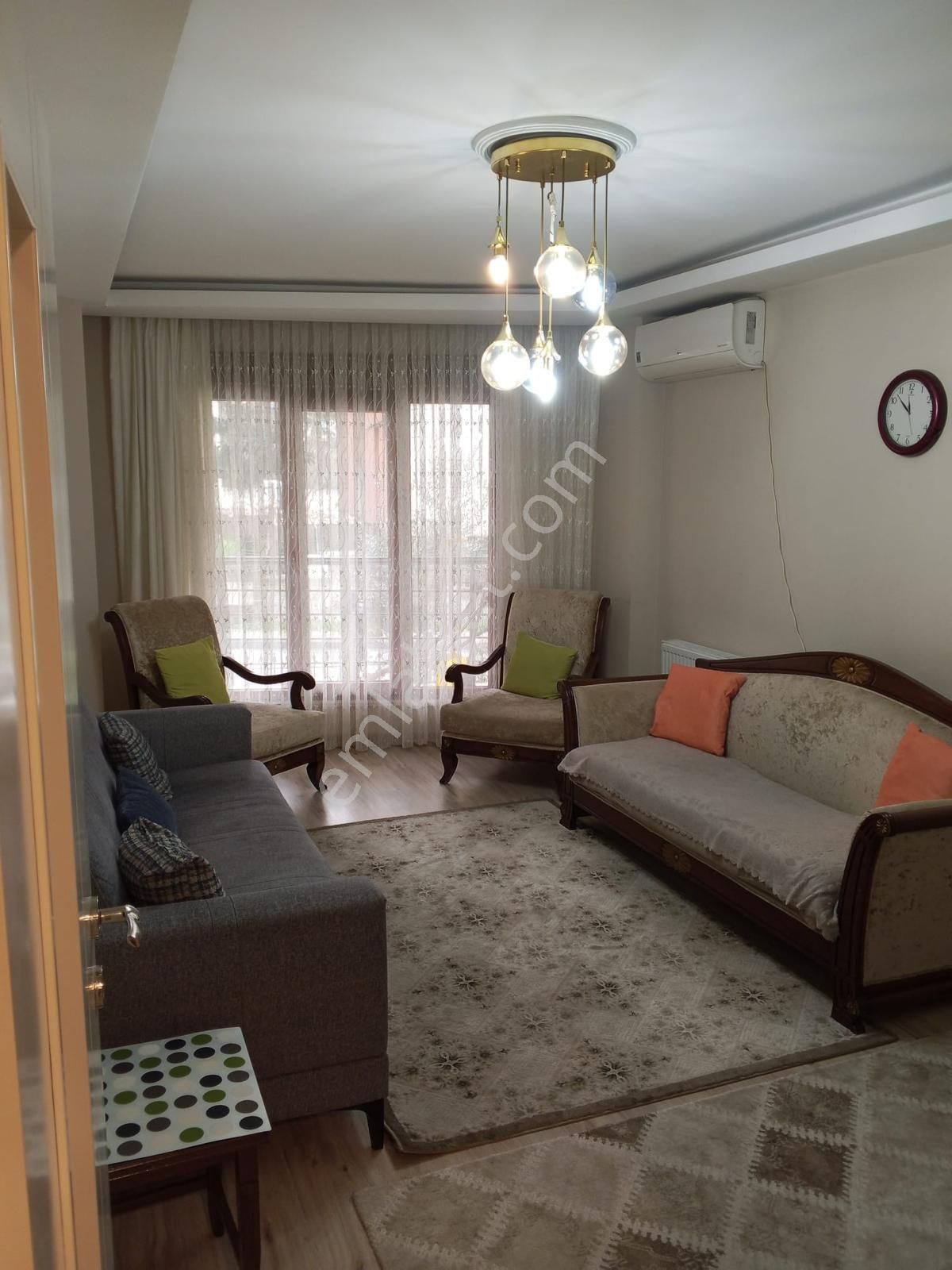 Küçükçekmece Tepeüstü'nde Satılık 2+1 Yüksek Giriş Daire - Görsel 4