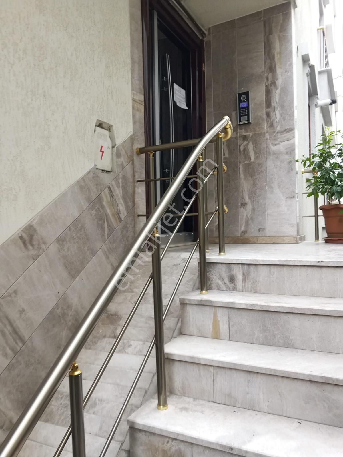 Küçükçekmece Tepeüstü'nde Satılık 2+1 Yüksek Giriş Daire - Görsel 10