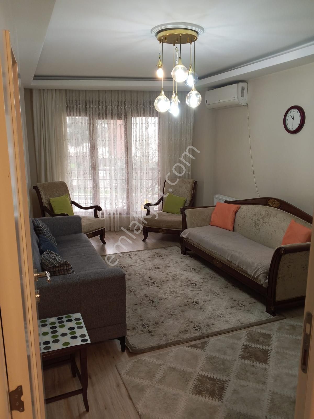 Küçükçekmece Tepeüstü'nde Satılık 2+1 Yüksek Giriş Daire - Görsel 3